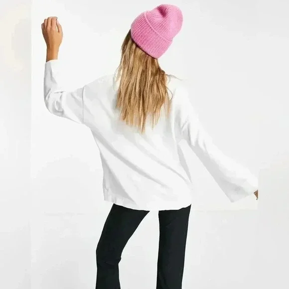 Love Moschino big love logo oversized jumper in white - Picture 3 of 9